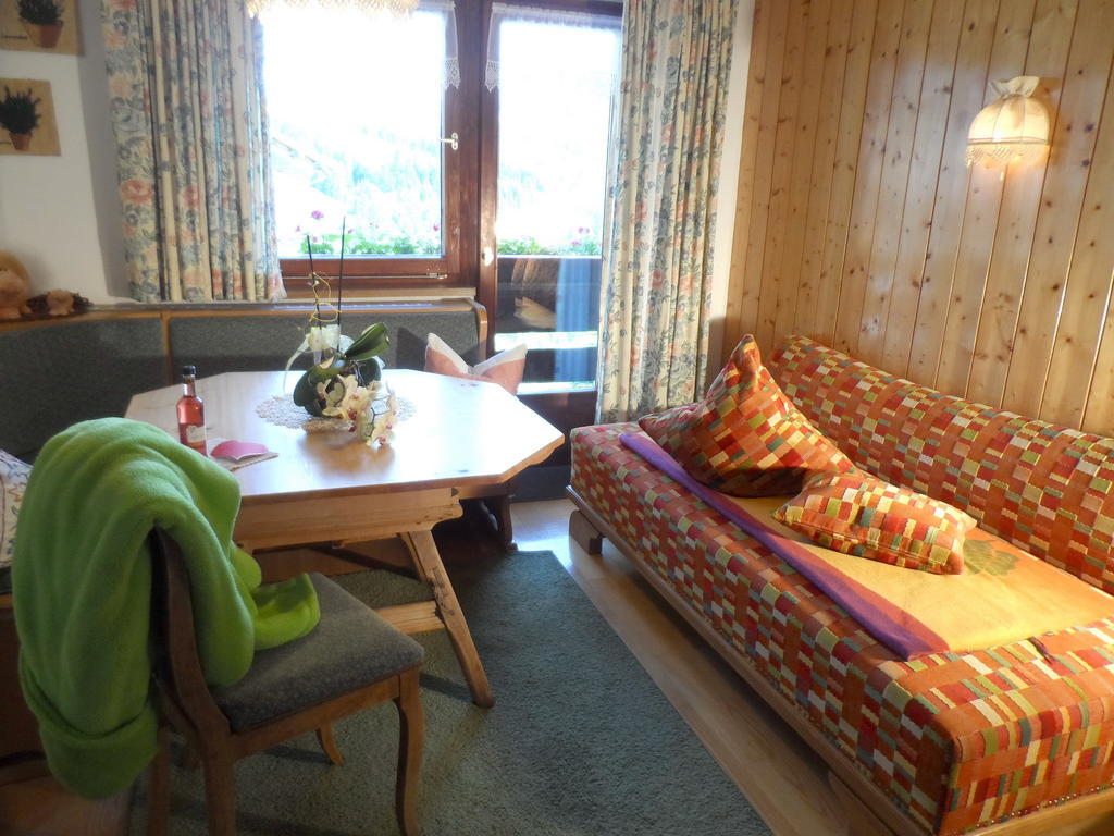 Haus Brunneck Apartment Warth  Ruang foto