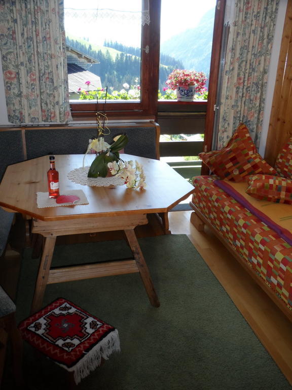 Haus Brunneck Apartment Warth  Bagian luar foto