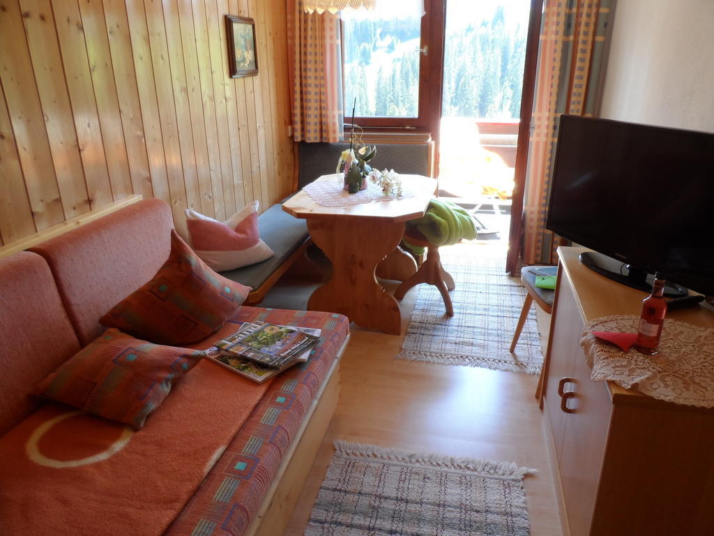 Haus Brunneck Apartment Warth  Ruang foto